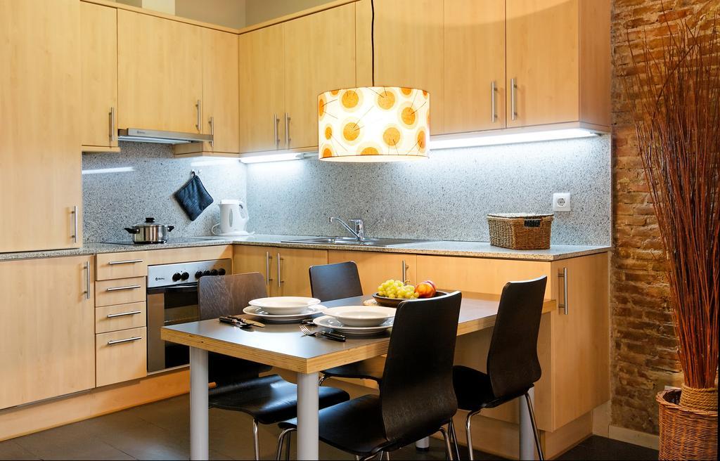 Inside Barcelona Apartments Esparteria מראה חיצוני תמונה