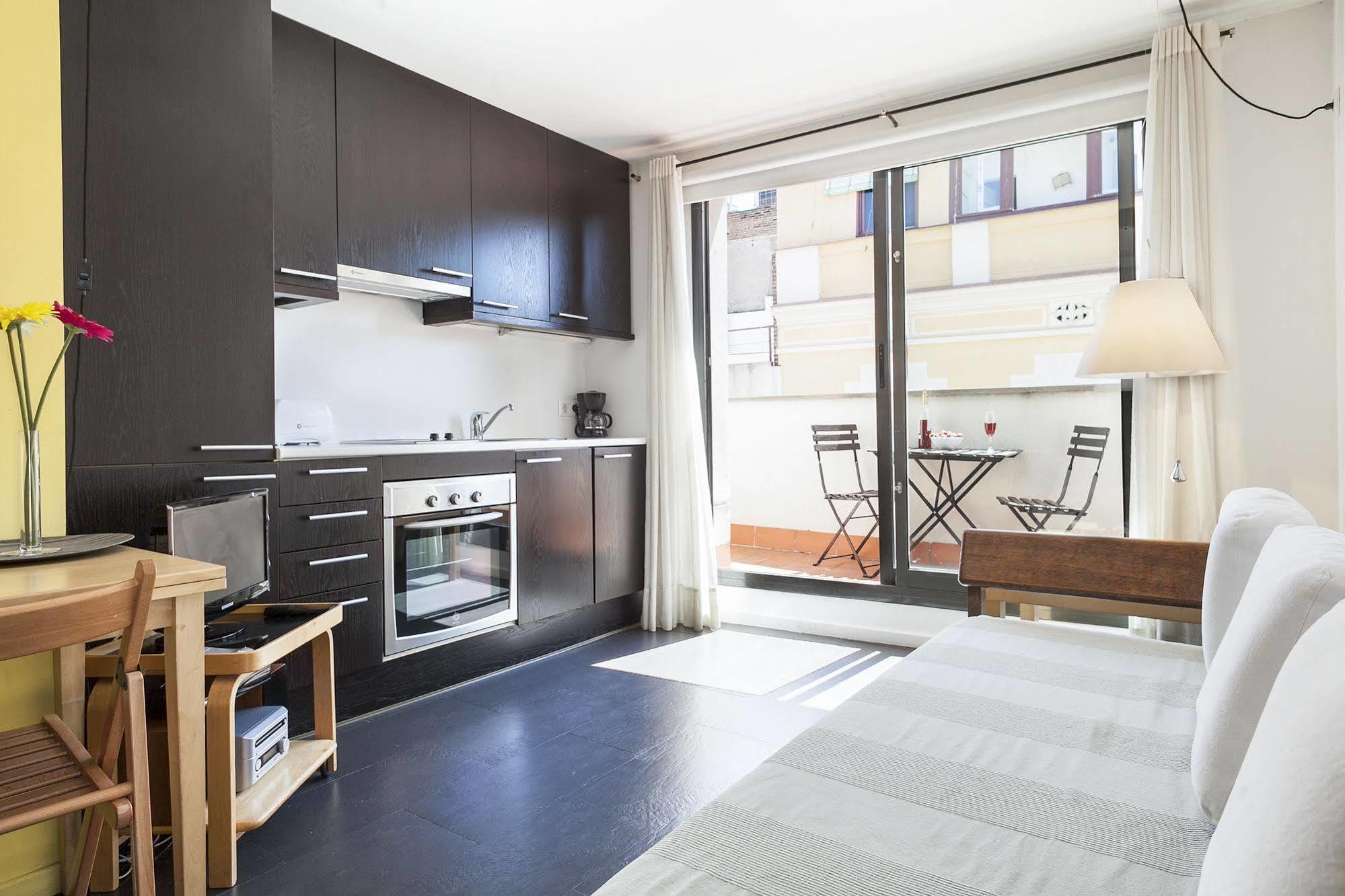 Inside Barcelona Apartments Esparteria מראה חיצוני תמונה