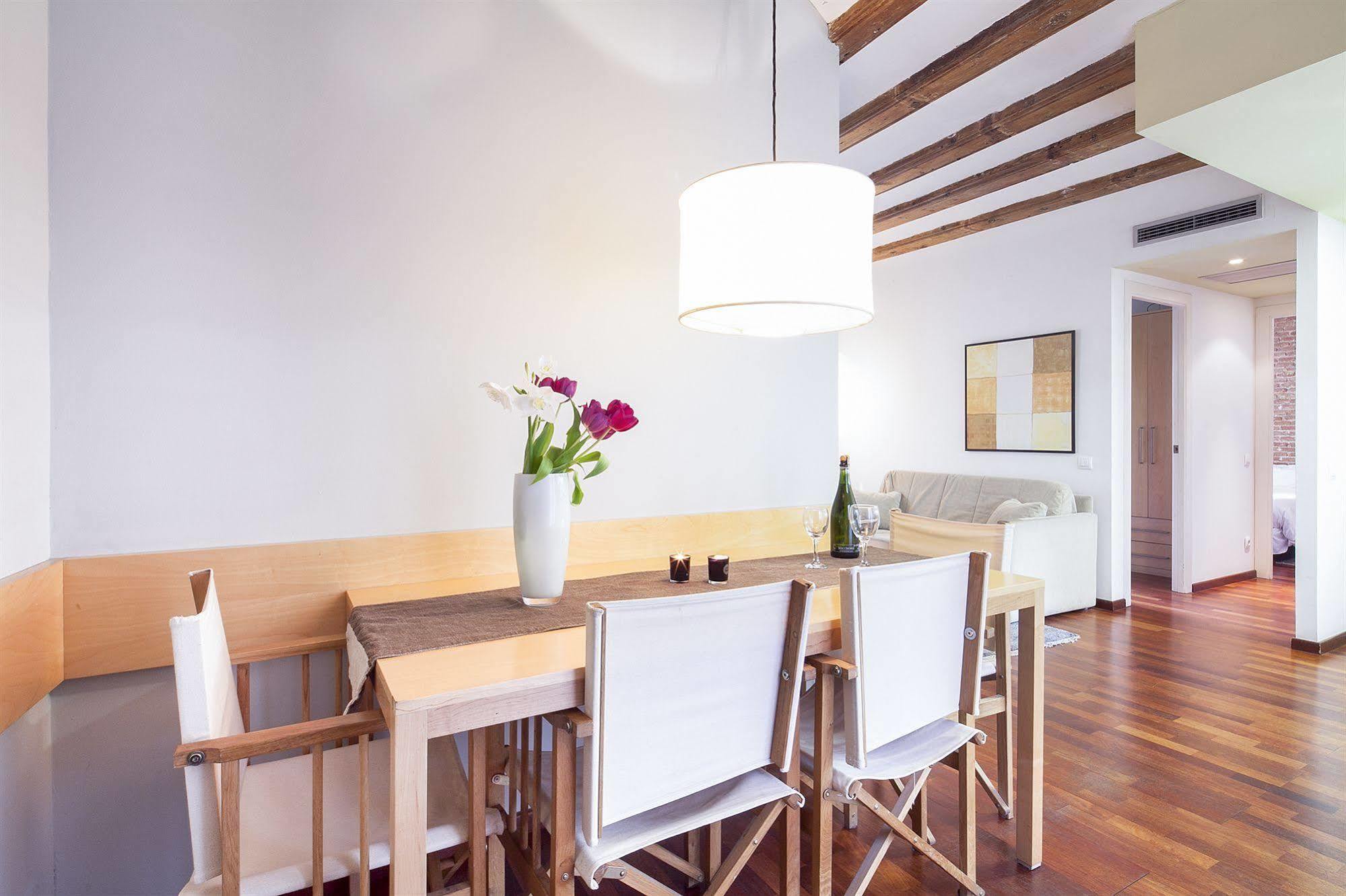 Inside Barcelona Apartments Esparteria מראה חיצוני תמונה