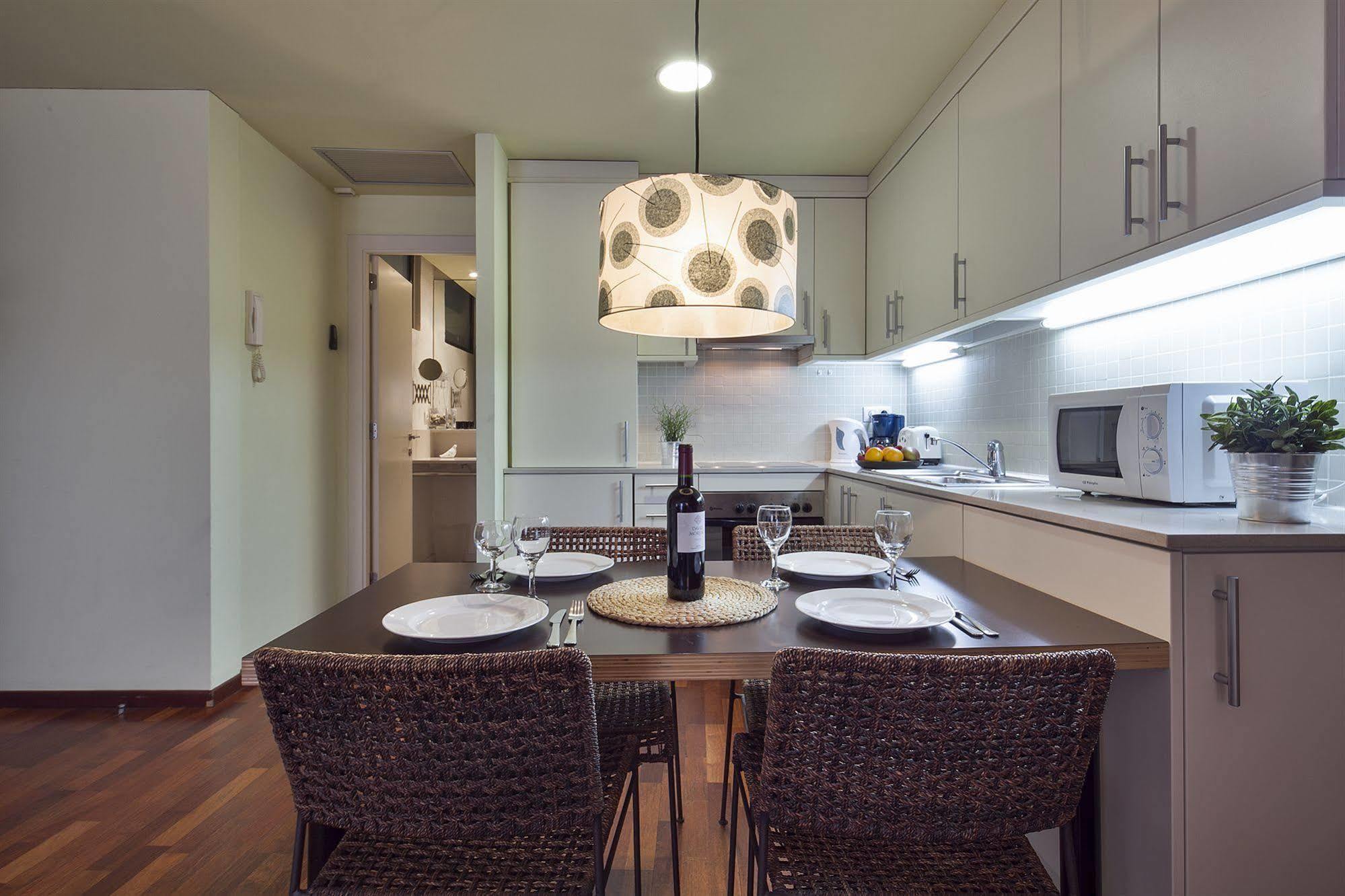 Inside Barcelona Apartments Esparteria מראה חיצוני תמונה